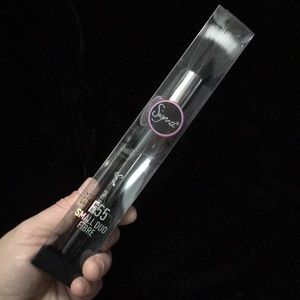 Sigma F55 Small Duo Fibre brush